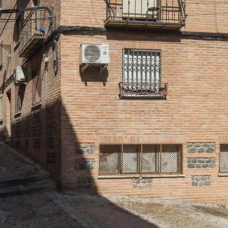 Toletum - Apartamentos Aloha Toledo Apartment